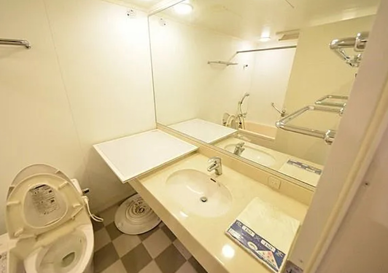 洗面設備　※別部屋の参考写真です。