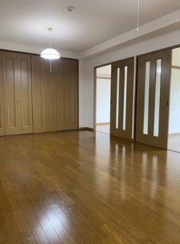 居室・リビング　同タイプのお写真です