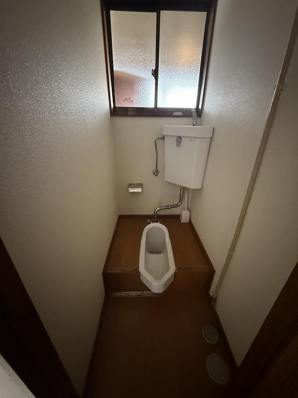 享栄荘のトイレ写真