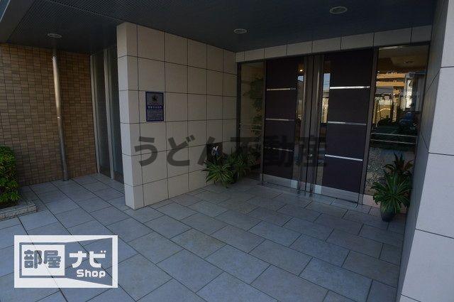 エントランス　うどん県のお部屋探しはうどん不動産へ うどんちゃんとLINE