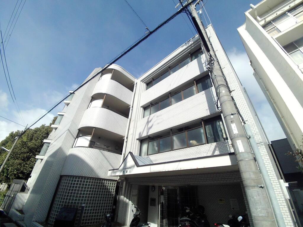 建物外観　オートロック・エレベーター