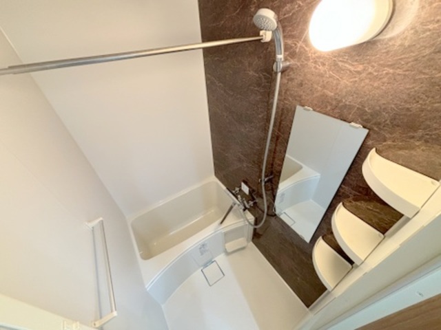 バス・シャワールーム　別部屋参考写真