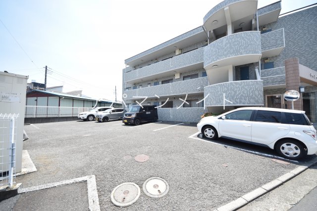 駐車場　敷地内駐車場