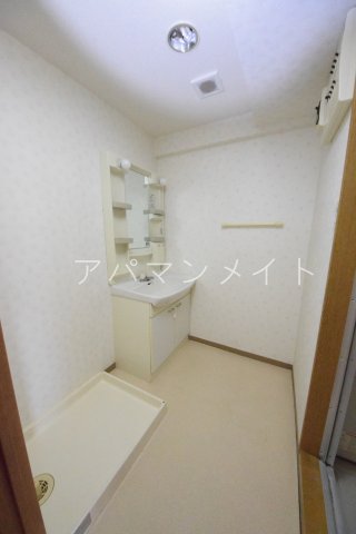 その他設備　洗濯機置き場＆脱衣スペースになります