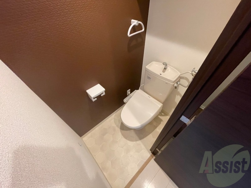 トイレ　トイレです。ウォシュレット付を探している方、おすすめです。