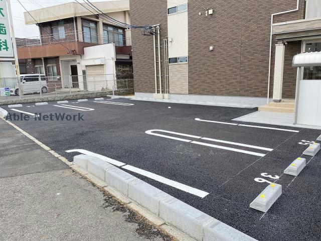 駐車場　駐車場