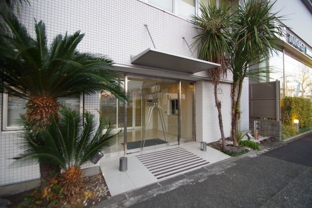 エントランス　★見学希望等はタウンハウジング中央林間店までお気軽に♪★