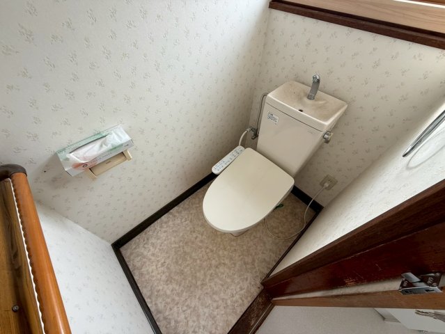 トイレ　ウォシュレット付