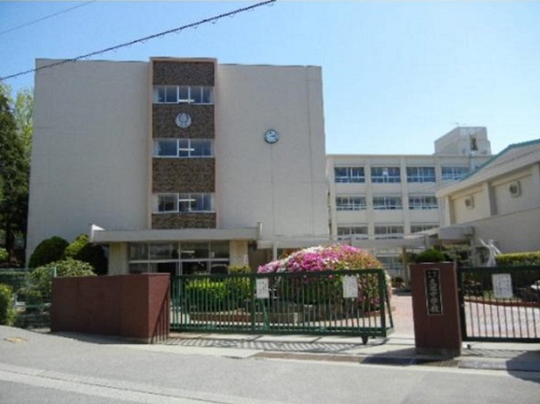 中学校　神戸市立大池中学校（中学校）まで475m