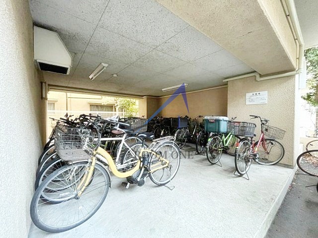 その他共有部分　敷地内駐輪場です。