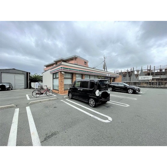 コンビニ　セブンイレブン熊本萩原町店（コンビニ）まで92m