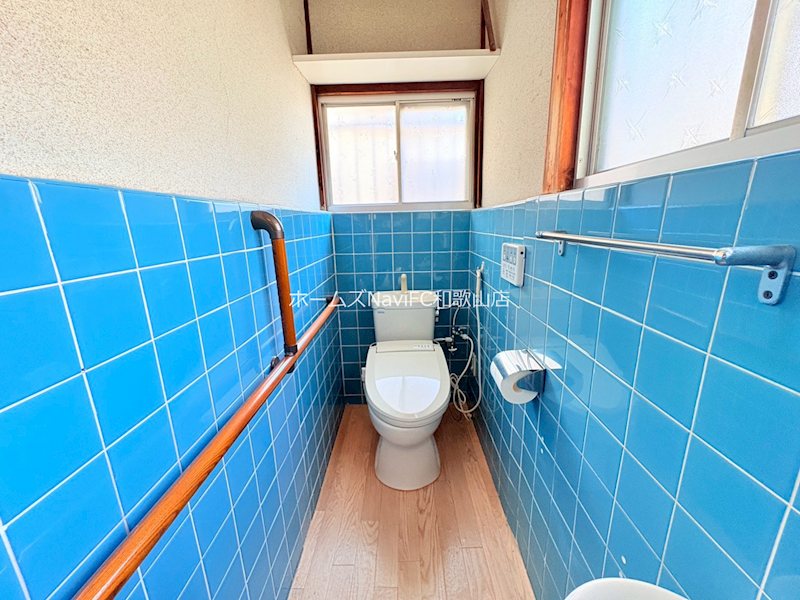 粟戸建てのトイレ写真