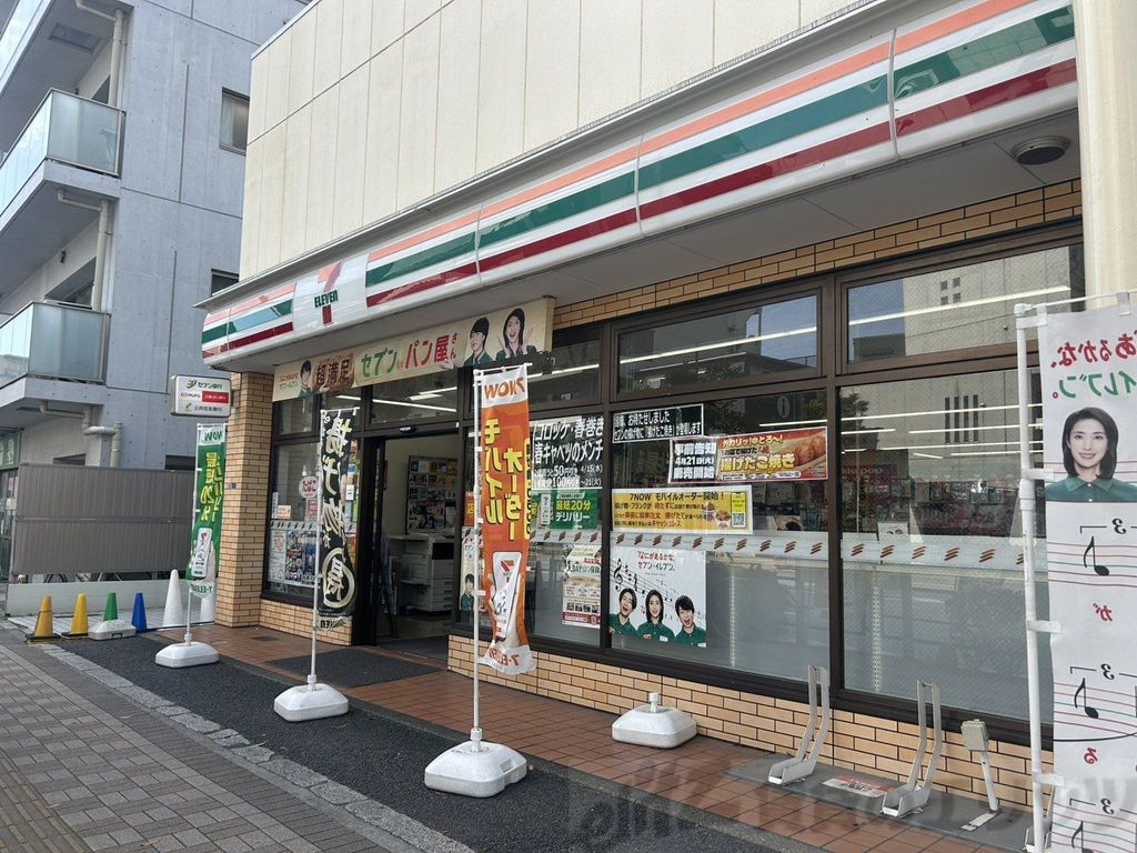 コンビニ　セブン-イレブン 墨田文花店（コンビニ）まで380m