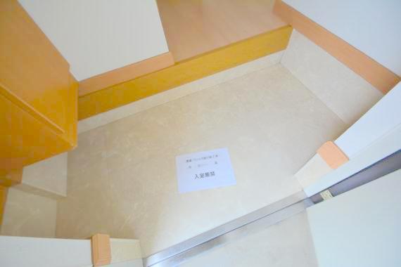 玄関　落ち着いたおしゃれな玄関です。