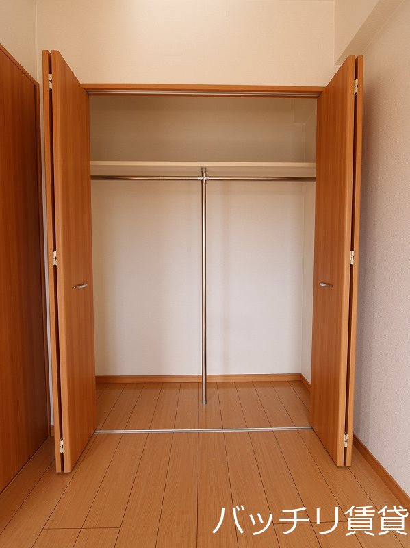 収納　画像は別号室タイプの為、現状を優先致します。