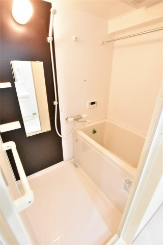 バス・シャワールーム　同物件、類似間取りのイメージ写真です