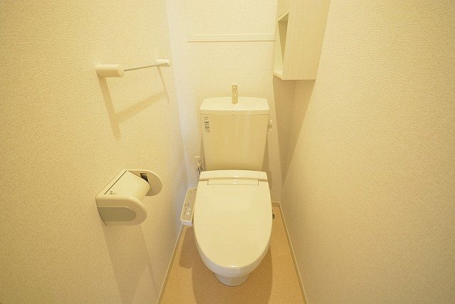 トイレ　落ち着いたトイレです
