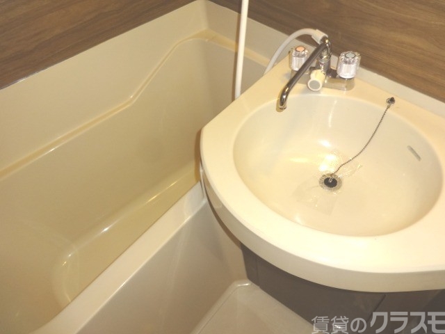 バス・シャワールーム　お掃除ラクラクなユニットタイプです☆