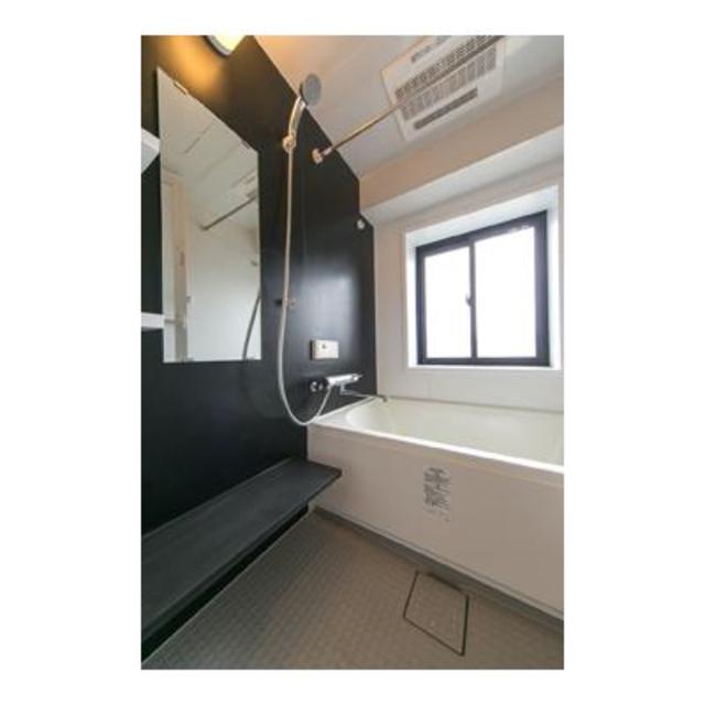 バス・シャワールーム　※写真は同タイプ住戸です。