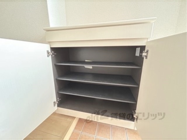 収納　下駄箱