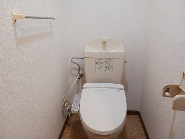 トイレ　トイレもきれいです