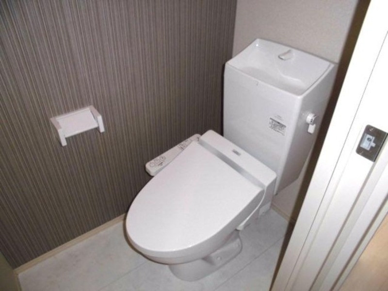 トイレ　図面と現状に相違がある場合には現状を優先