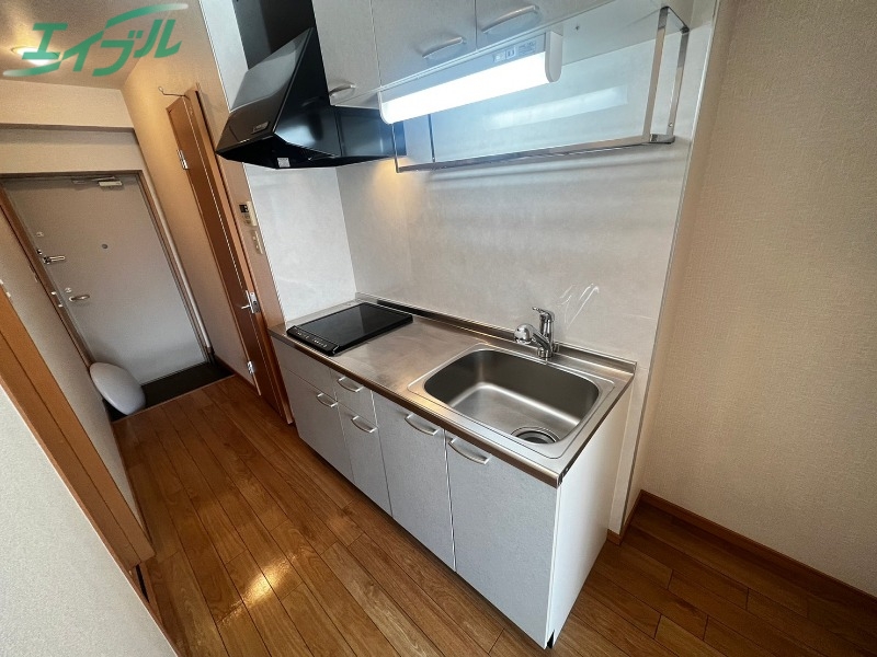 キッチン　同型参考写真