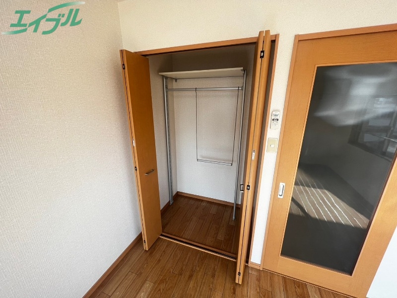 収納　同型参考写真