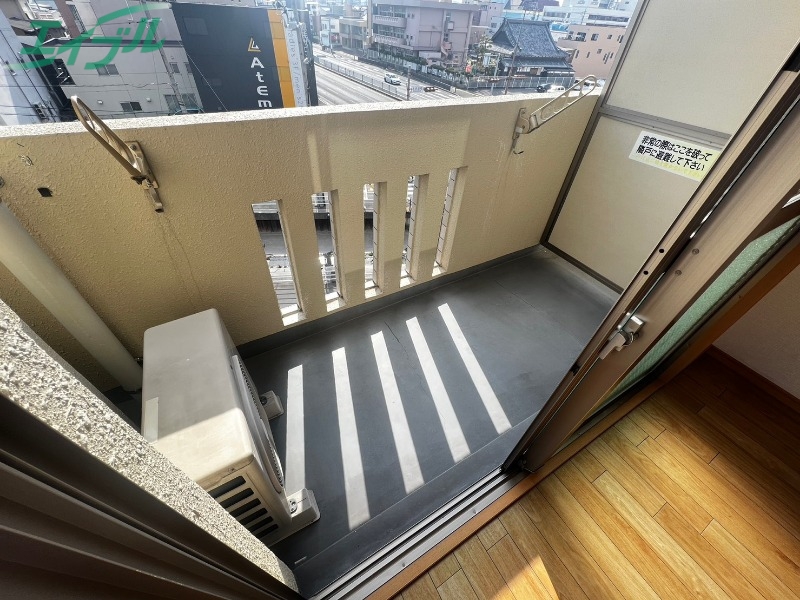 バルコニー　同型参考写真