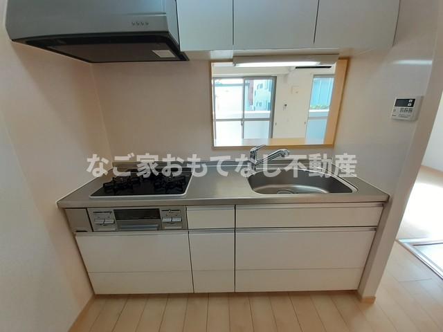 キッチン　※写真は別号室