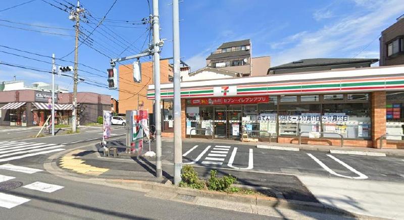 コンビニ　セブン-イレブン 足立東和５丁目店（コンビニ）まで290m