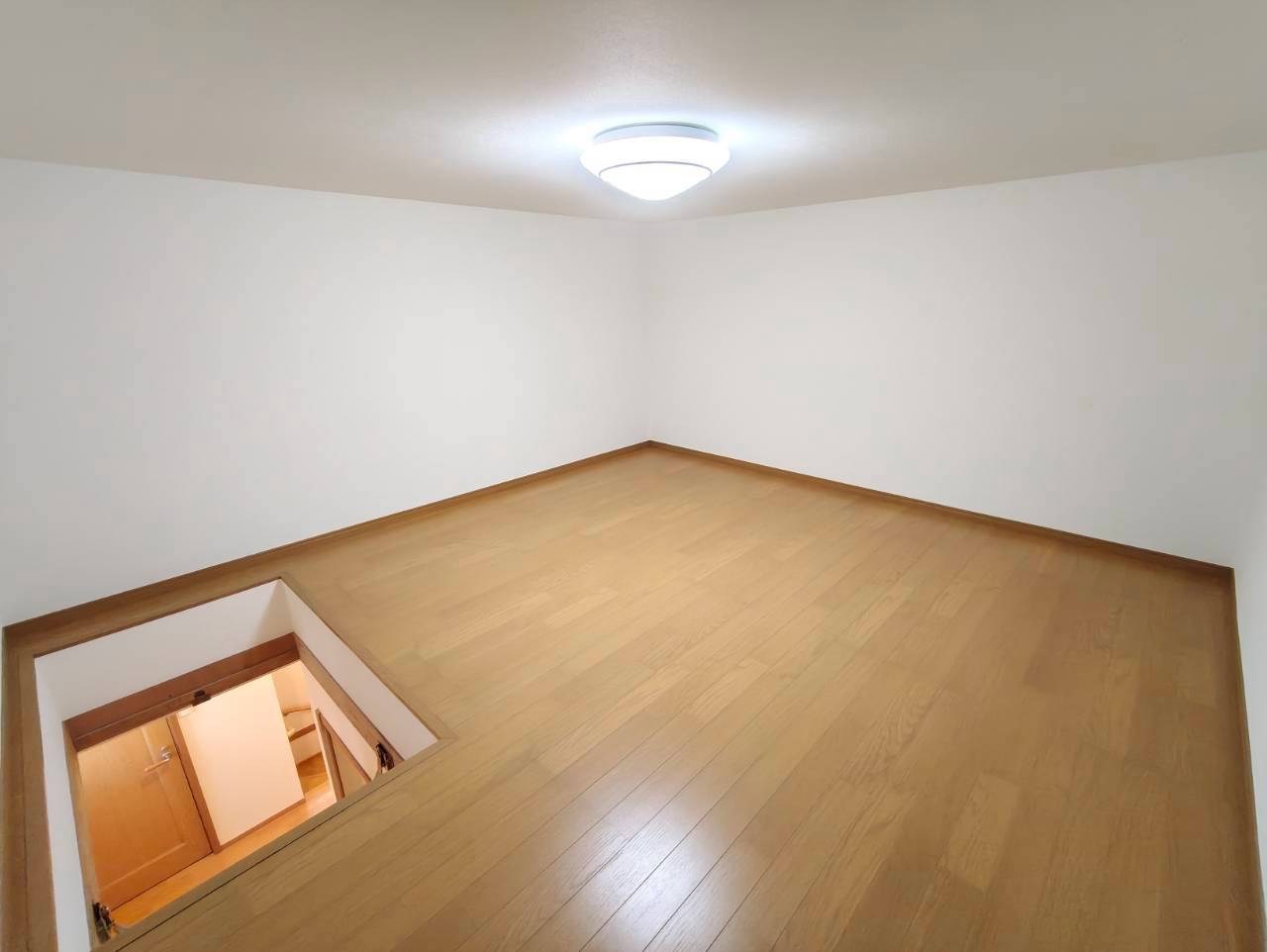 箕面市百楽荘1丁目貸家の内装写真