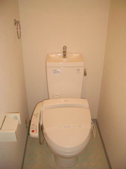 トイレ　快適な温水洗浄便座トイレ(^^)/