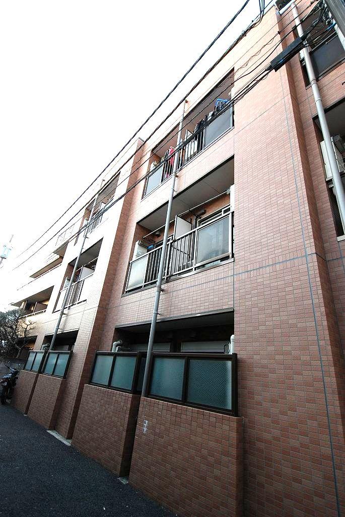 建物外観　タイル貼りのきれいな外観です
