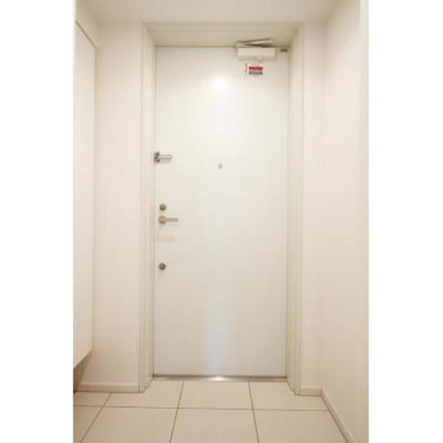 玄関　※写真は同タイプ住戸です。
