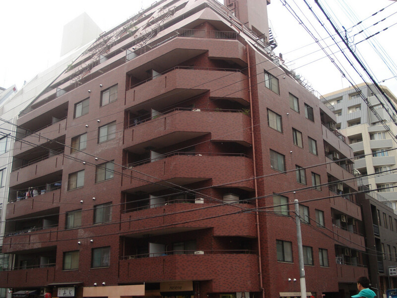 建物外観　ヨーロピアンバブリーな外観です