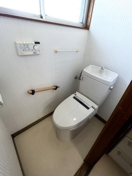 トイレ　ウォシュレット完備