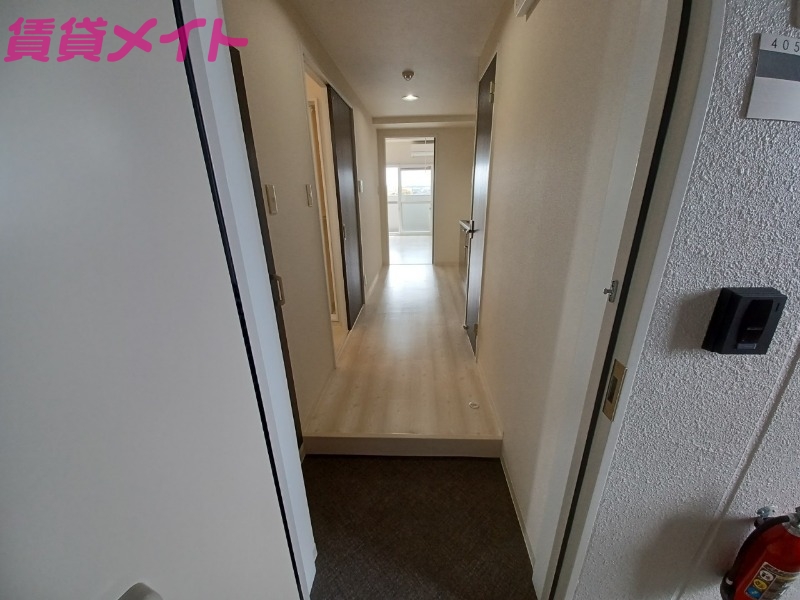 玄関　別別部屋参考写真です