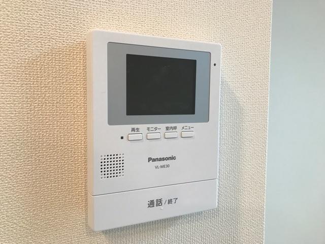 セキュリティ　モニター付きインターホン