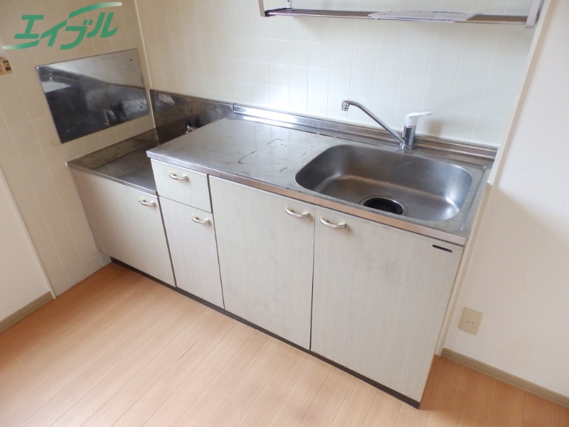 キッチン　同物件別室画像