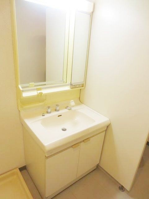 洗面設備　お部屋探しは株式会社　タウンハウジング　までお気軽にお問合…