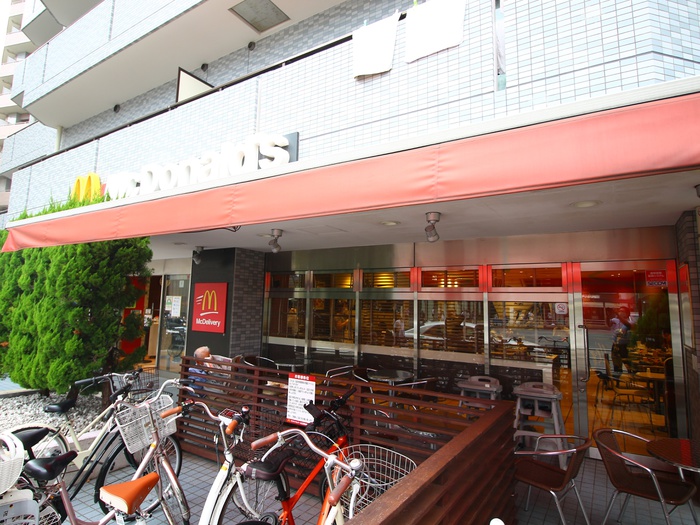 飲食店　マクドナルド 一之江駅前店（飲食店）まで914m