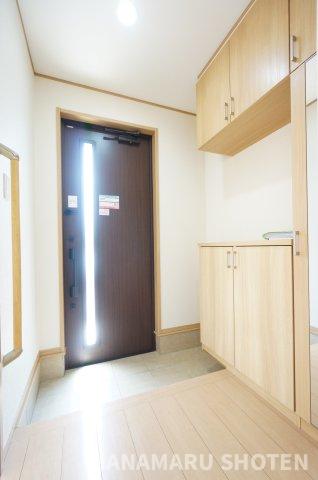 玄関　物件、駅でお待ち合わせでのご案内歓迎！