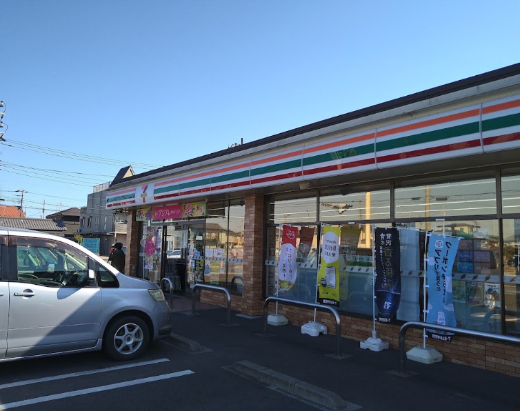 コンビニ　セブンイレブン 八幡宿駅東口店（コンビニ）まで369m