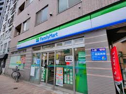 コンビニ　ファミリーマート 渋谷本町四丁目店（コンビニ）まで101m