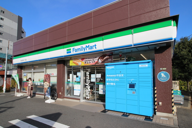 コンビニ　ファミリーマート世田谷若林一丁目店（コンビニ）まで500m