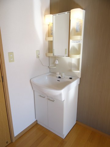 洗面設備　同物件別部屋のお写真です※現況優先