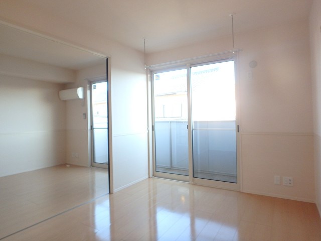 その他部屋・スペース　同物件反転部屋参考写真