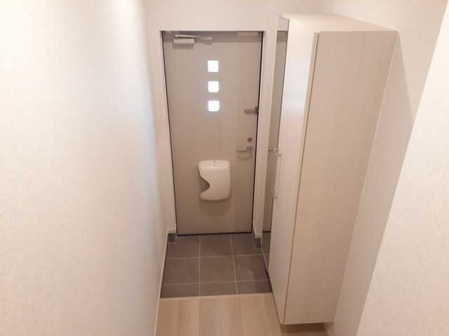 玄関　図面と現状に相違がある場合には現状を優先