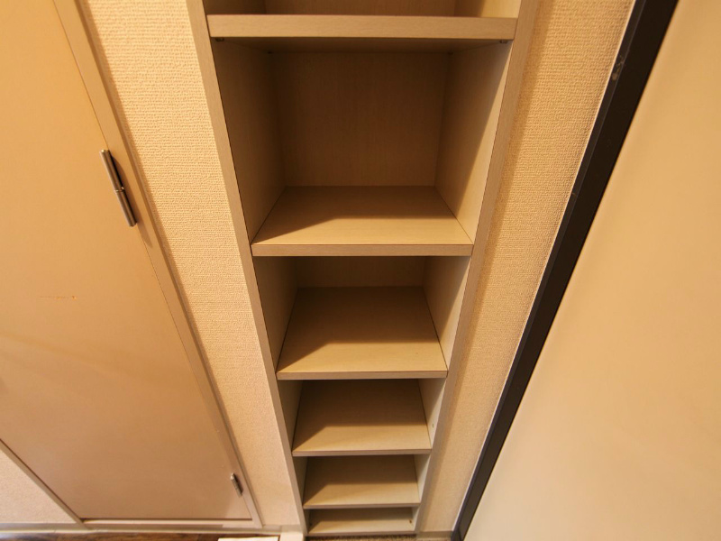 玄関　玄関　シューズボックス付